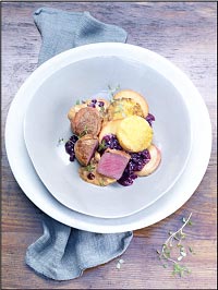 Venison Medallions with Sautéed Apple Slices and Wild Blueberry Sauce Picture